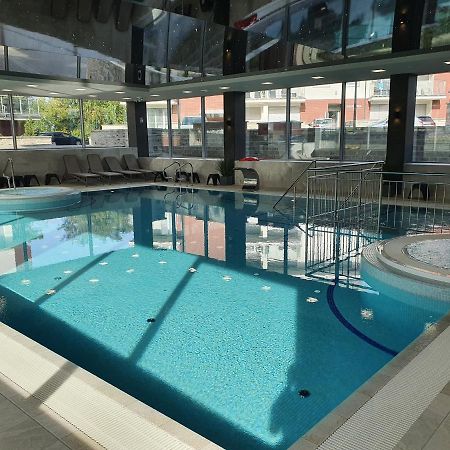 Apartament Szafir W Budynku Basenowym Morska Klifowa Rewal Ngoại thất bức ảnh